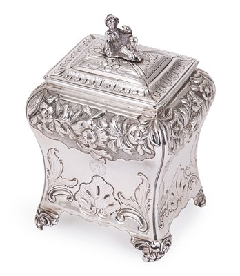 Lot 302 - A GEORGE IV SILVER TEA CADDY