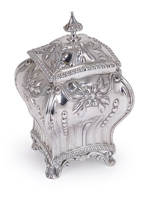 Lot 312 - A VICTORIAN SILVER TEA CADDY