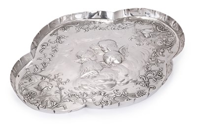 Lot 316 - AN EDWARDIAN SILVER DRESSING TABLE TRAY