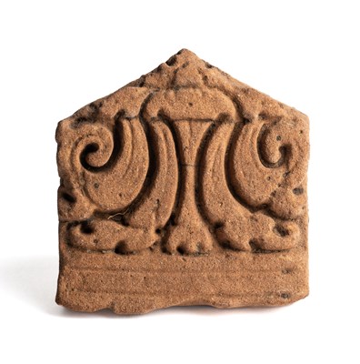 Lot 746 - A TERRACOTTA ARCHITECTURAL ELEMENT,  JAVA, INDONESIA, CIRCA 10TH CENTURY