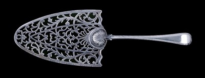 Lot 326 - A GEORGE III SILVER FISH SLICE OR SERVING TROWEL