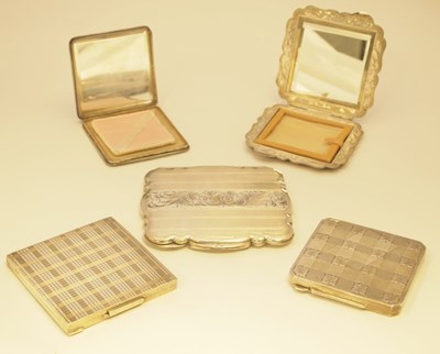 Lot 332 - FIVE SILVER COMPACTS