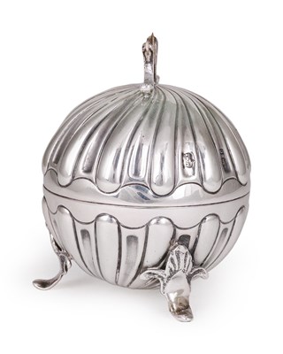 Lot 353 - A VICTORIAN SILVER STRING BOX