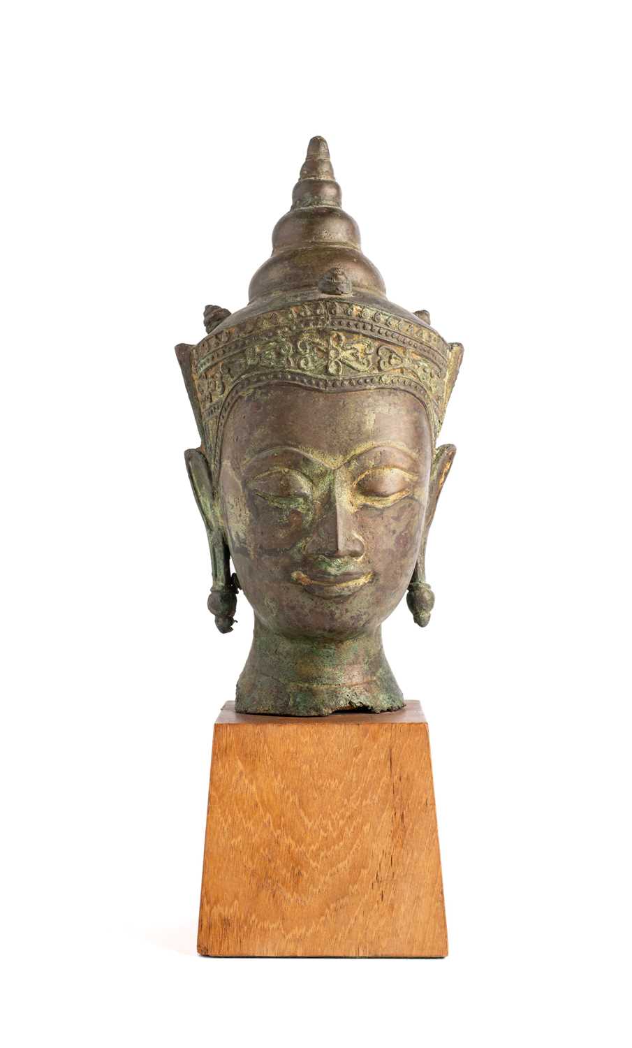 Lot 779 - AN AYUTHIA STYLE BRONZE HEAD OF BUDDHA,