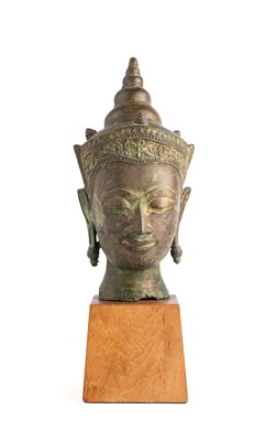 Lot 779 - AN AYUTHIA STYLE BRONZE HEAD OF  BUDDHA, THAILAND, 20TH CENTURY