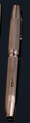 Lot 393 - A WATERMAN'S GOLD FOUNTAIN PEN