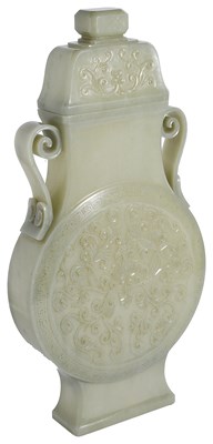 Lot 29 - A CHINESE MUGHAL STYLE CELADON JADE 'LOTUS MEDALLION' FLASK AND COVER