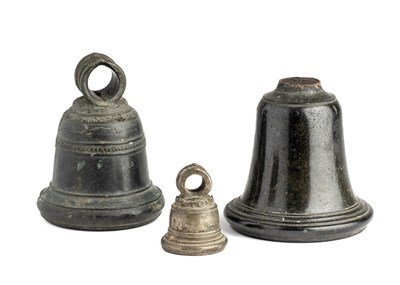 Lot 259 - FOUR BRONZE TEMPLE BELLS, EASTERN JAVA, 11TH/12TH CENTURY