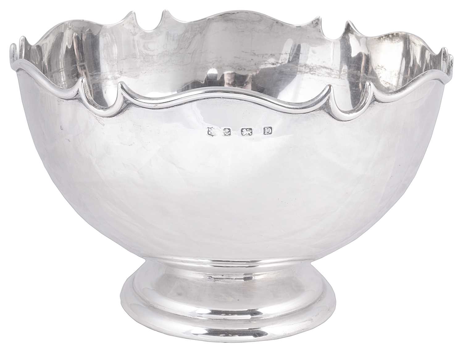 Lot 499 - A GEORGE V SILVER ROSE BOWL