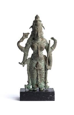 Lot 570 - A SMALL BRONZE FIGURE OF A GODDESS, PROBABLY CHERA DYNASTY, KERALA, INDIA, CIRCA 12TH CENTURY