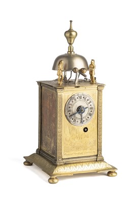 Lot 225 - A GERMAN GILT COPPER AND BRASS 'TÜRMCHENUHR' (SMALL TABLE CLOCK), HATTINGEN, RUHR VALLEY, EARLY 17TH CENTURY