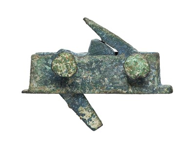 Lot 132 - A SMALL COPPER ALLOY CROSSBOW MECHANISM, PROBABALY CHINESE WESTERN HAN DYNASTY 206BC - 25AD