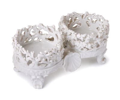 Lot 6 - A PORCELAIN CONDIMENT STAND