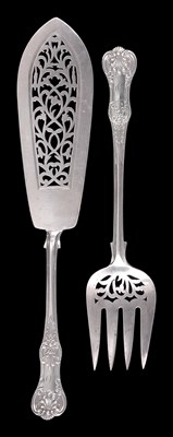 Lot 136 - A PAIR OF VICTORIAN SILVER FISH SERVERS