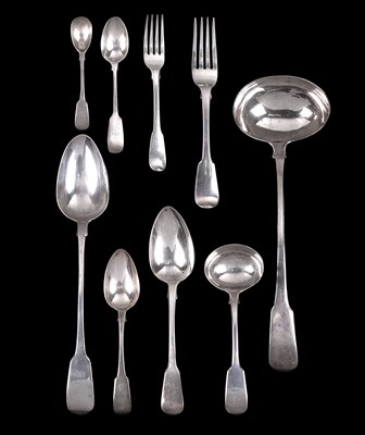 Lot 152 - A MATCHED SET OF GEORGIAN TABLE SILVER