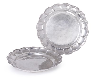 Lot 160 - A PAIR OF SILVER DISHES