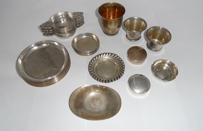 Lot 171 - A SET OF EIGHT SILVER MINIATURE ECUELLES