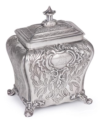 Lot 226 - A VICTORIAN SILVER TEA CADDY
