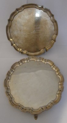 Lot 245 - A GEORGE V SILVER SALVER