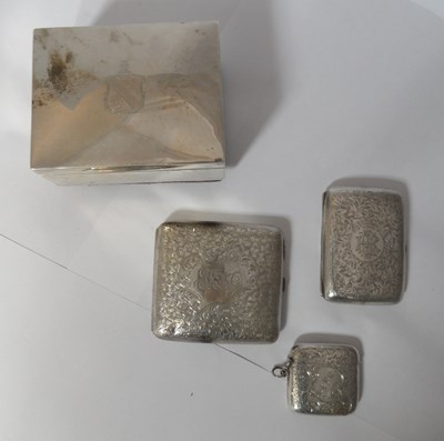 Lot 248 - AN EDWARDIAN SILVER CIGARETTE BOX
