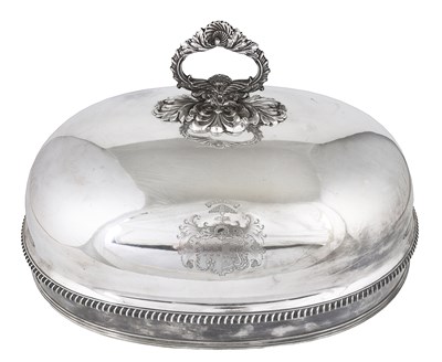 Lot 260 - A LARGE SHEFFIELD PLATE MEAT DISH COVER