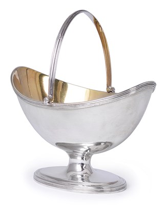 Lot 280 - A GEORGE III SILVER SUGAR BASKET