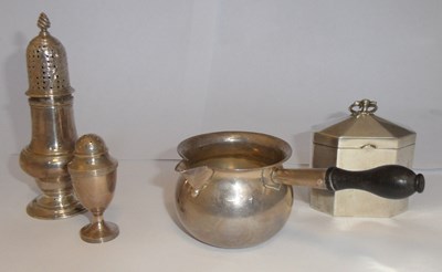 Lot 285 - A GEORGE III SILVER CASTER