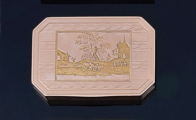 Lot 327 - A GERMAN GOLD BOX