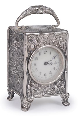 Lot 330 - AN EDWARDIAN SILVER-CASED BOUDOIR TIMEPIECE