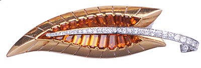 Lot 363 - TOPAZ AND DIAMOND CLIP BROOCH