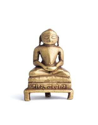 Lot 596 - A SMALL BRONZE SEATED JINA, WESTERN DECCAN, INDIA, CIRCA 15TH CENTURY