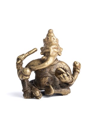 Lot 598 - A SMALL BRONZE FIGURE OF GANESHA, HIMACHAL PRADESH, NORTHERN INDIA, 17TH/18TH CENTURY