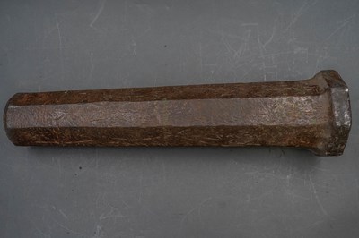 Lot 157 - AN IRON CANNON IN LATE 15TH CENTURY STYLE, 19TH/20TH CENTURY