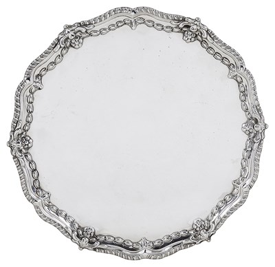 Lot 453 - A GEORGE III SILVER SALVER