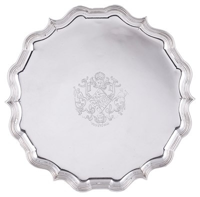 Lot 470 - A SILVER SALVER