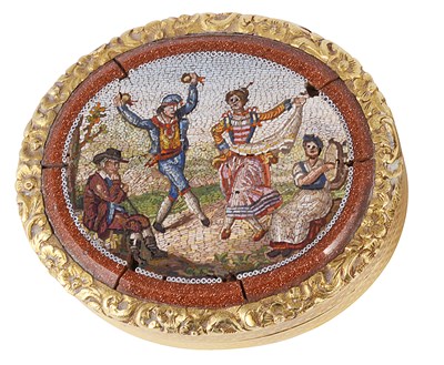 Lot 489 - A GOLD VINAIGRETTE