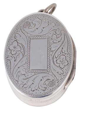 Lot 490 - A GEORGE III SILVER VINAIGRETTE