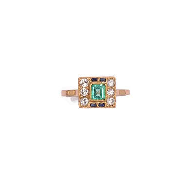 Lot 560 - EMERALD, SAPPHIRE AND DIAMOND RING