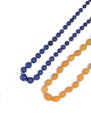 Lot 565 - LAPIS LAZULI BEAD NECKLACE