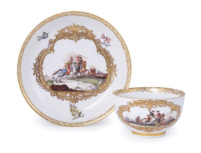 Lot 9 - â€¡A MEISSEN TEABOWL AND SAUCER