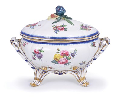 Lot 24 - A SEVRES TUREEN AND COVER