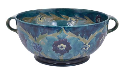 Lot 51 - LATE FLORIAN: A LARGE MOORCROFT MACINTYRE TWO-HANDLED BOWL