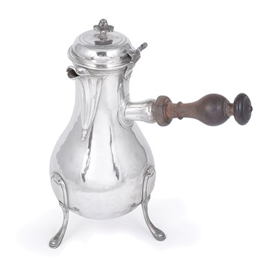 Lot 147 - A FRENCH SILVER COFFEE POT