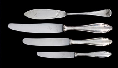 Lot 193 - A SET OF GERMAN SILVER-HANDLED KNIVES