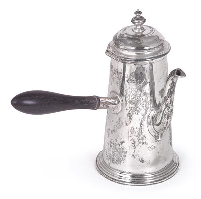 Lot 205 - A VICTORIAN SILVER COFFEE POT