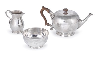 Lot 207 - A GEORGE V SILVER THREE-PIECE TEA SET