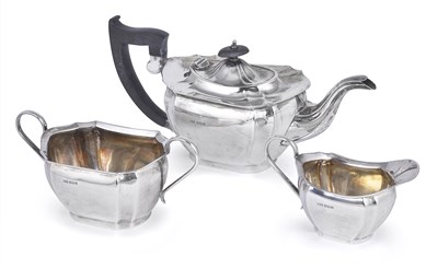 Lot 209 - A GEORGE V SILVER THREE-PIECE TEA SET