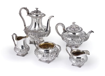 Lot 221 - A VICTORIAN SILVER THREE-PIECE TEA SET