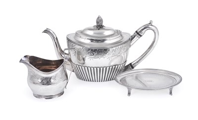 Lot 249 - A GEORGE III SILVER TEAPOT ON STAND