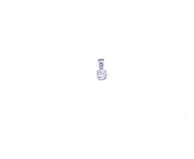 Lot 320 - DIAMOND PENDANT